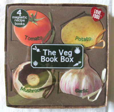&amp;quot;THE VEG BOOK BOX - Tomato, Potato, Mushroom, Garlic&amp;quot;, Set 4 carti cu magnet foto