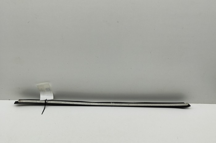 Chedar geam ușă st&acirc;nga față BMW 7 E38 1996 OEM: 2421513,8204227 | 31964302