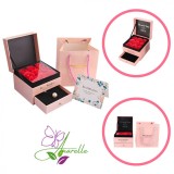Cumpara ieftin Cutie cadou 9 trandafiri săpun, felicitare, roz, 12x12x9,5 cm
