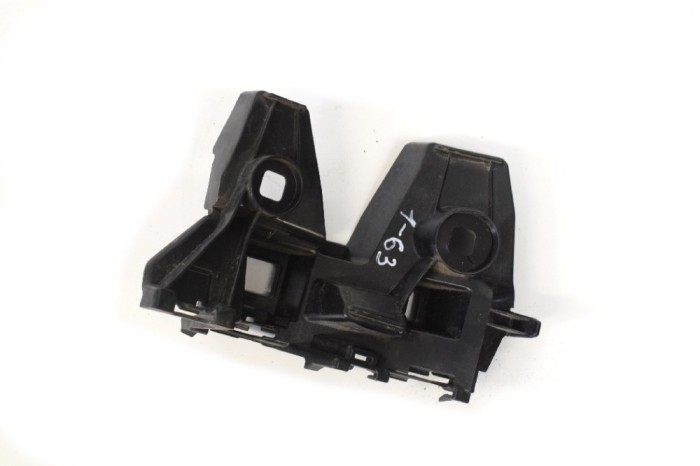Suport bara de protecție dreapta spate VW PASSAT B8 3G2 2015 OEM: 3G9807484 11544087