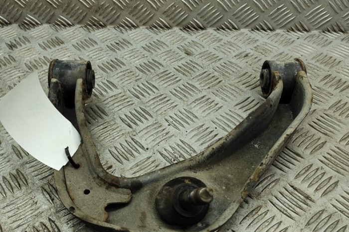 Braț superior dreapta față NISSAN NP300 NAVARA Pick-up D23 2017 OEM: 54524-4KH0A 23179266