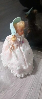 Papusa muzicala elvetia foto