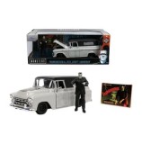Cumpara ieftin Set Masinuta 1957 Chevy Suburban si figurina Frankenstein