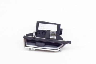 Gura de ventilație planșa de bord TESLA MODEL S 2016 OEM: 1023243-00-C 13931081 foto
