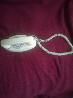 TELEFON FIX VINTAGE DE DECOR PRET 50 LEI foto