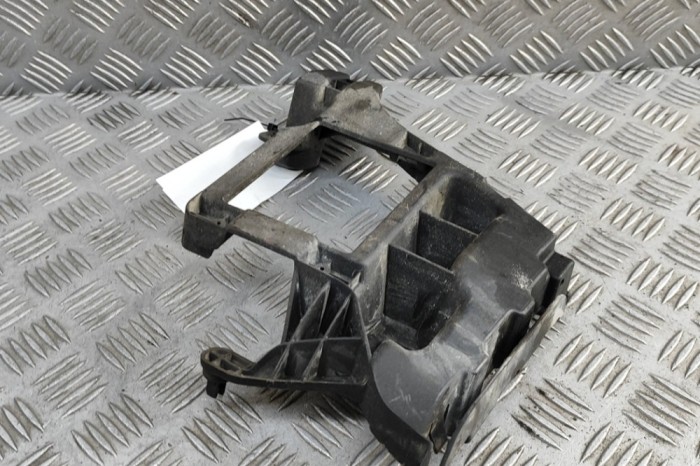 AUDI A6 Avant 4G5, C7, 4GD 2012 OEM: 4G9807394 SKU: 31047464