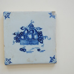 "Vas cu fructe" placa ceramica de Delft sec 18