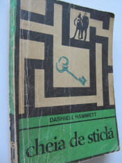 Cheia de sticla - Dashiell Hammett foto