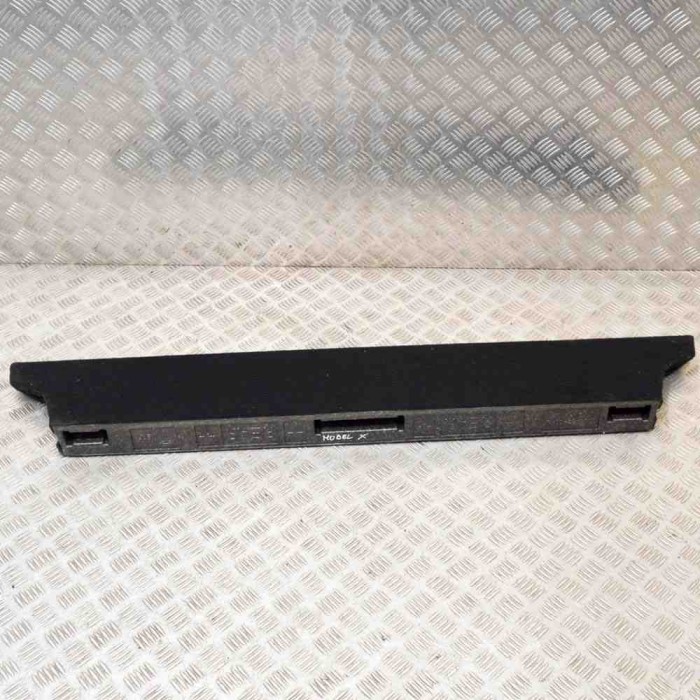 Spuma portbagaj TESLA MODEL X 2017 OEM: 1106432-00-B