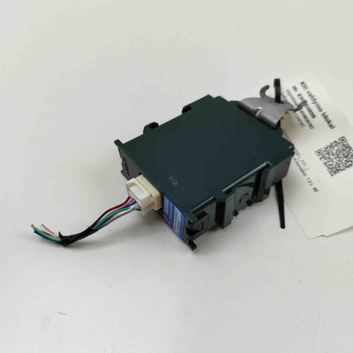 Unitate de control tuner DAB TOYOTA YARIS _P21_ 2024 OEM: 86572-0D020,865720D020