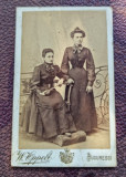 Fotografie doua doamne, tip CDV