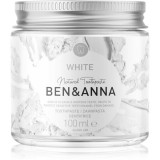 Cumpara ieftin BEN&amp;ANNA Natural Toothpaste White pastă de dinți &icirc;n borcan de sticlă cu efect de albire 100 ml