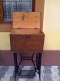 Vechi cufar Taranesc-Lada de zestre scaun cu depozitare