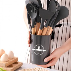 Set ustensile bucatarie Brius™, 12 piese, Lemn si Silicon alimentar, termorezistente, antiaderente, suport blat, spatula, polonic, cleste, lingura pas