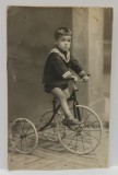 COPIL PE TRICICLETA , FOTOGRAFIE IN STUDIO , FORMAT CARTE POSTALA , 1947
