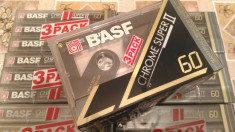 Casete audio sigilate BASF Chrome Super II 60 foto