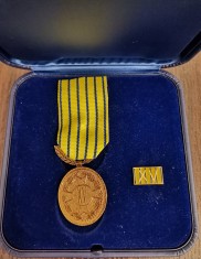 SV * Semnul Onorific 25 ANI &Icirc;N SERVICIU ARMATEI * &icirc;n casetă