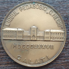 Medalion bronz Centenar Liceul Pedagogic C. Negri Galati 1877-1977, diam 6 cm
