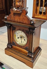 Ceas de semineu cu pendul