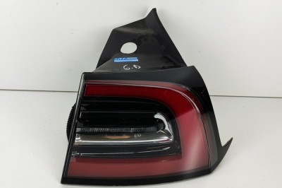 nerasta TESLA MODEL 3 2021 OEM: 1502087-00-D 28300592 foto