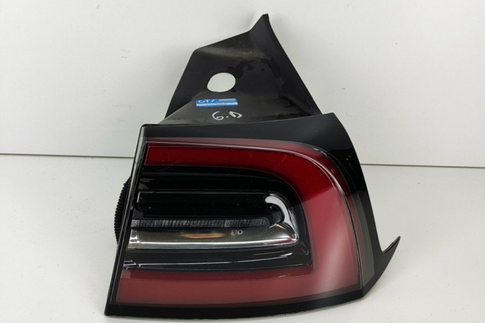 nerasta TESLA MODEL 3 2021 OEM: 1502087-00-D 28300592