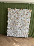 Panou floral decorativ pentru evenimente &ndash; perete flori artificial