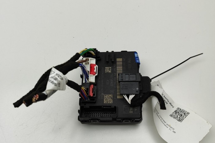 Modul de control ușă st&acirc;nga față PORSCHE CAYENNE 9Y0/9Y3 2023 OEM: 4M1959593D,4M1959593J 29179028