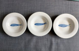 Set 3 farfurii faianta vechi, de supa, pictate manual cu peste albastru, 22cm