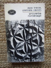 APA TRECE PIETRELE RAMAN - PROVERBE ROMANESTI ( BPT 342 )