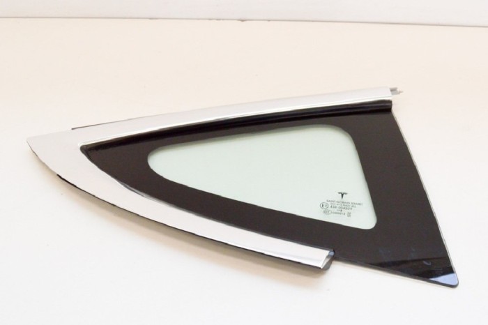 Geam lateral dreapta spate TESLA MODEL 3 2018 OEM: Sedan | 10901997