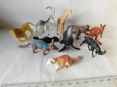 bnk jc Lot 10 animale salbatice - pentru diorame foto