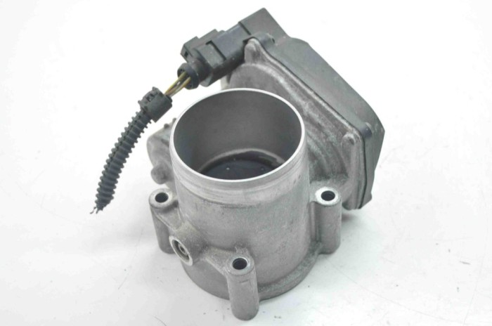 Corp clapetă VW GOLF VI 5K1 2010 OEM: 03C133062C