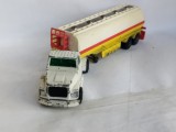 bnk jc Matchbox Super Kings - Ford LTS Tractor K-115 + cisterna K-16 Shell