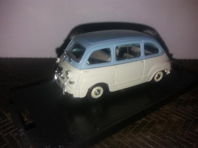 Macheta Fiat 600 Multipla 1a Serie - 1956 scara 1:43 BRUMM foto