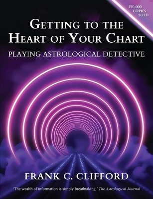Getting to the Heart of Your Chart: Playing Astrological Detective foto