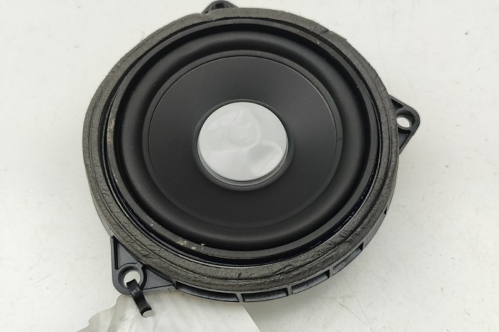 Difuzor ușă dreapta spate BMW i3 I01 2020 OEM: 9364956 | 31693083