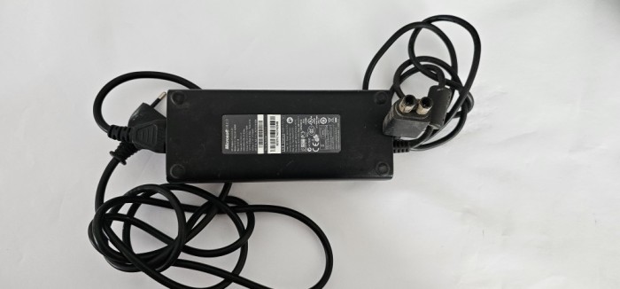 ALIMENTATOR XBOX MODEL PB-2131-02MX / 135W