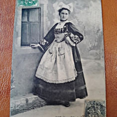 Fotografie tip Carte Postala, femeie in costum popular francez, 1929, circulata