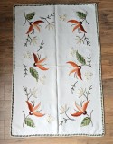 FATA DE MASA VINTAGE CU MODEL CUSUT MANUAL CU LANA