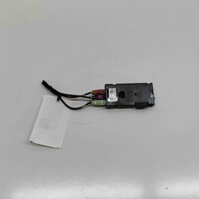 Amplificator de antena BMW 3 F30, F80 2017 OEM: 9231179 foto