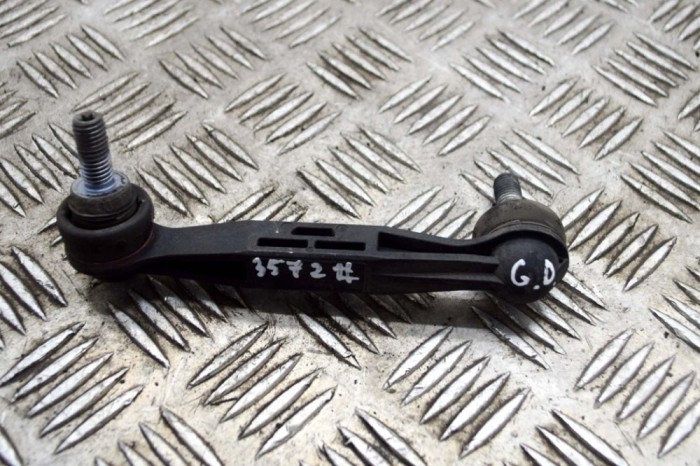 Bieleta stabilizatoare dreapta spate BMW 3 G20, G28 2021 OEM: 6785608 14686696