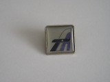 QW9 J 38 - Insigna - tematica cromatica, Romania de la 1950