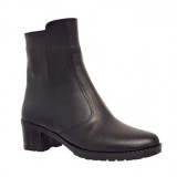 Ghete dama negre din piele naturala imblanite 156N