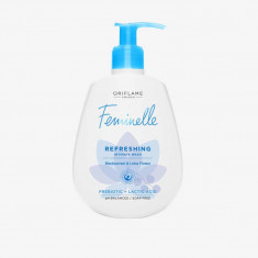 Gel-cremă pentru igiena intimă cu coacăze negre şi floare de lotus Feminelle Refreshing Oriflame, 300ml