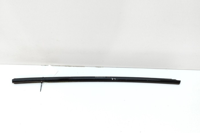 Chedar geam ușă dreapta spate PORSCHE Taycan 2021 OEM: 9J1839476E,9J1.839.476.E 23954443