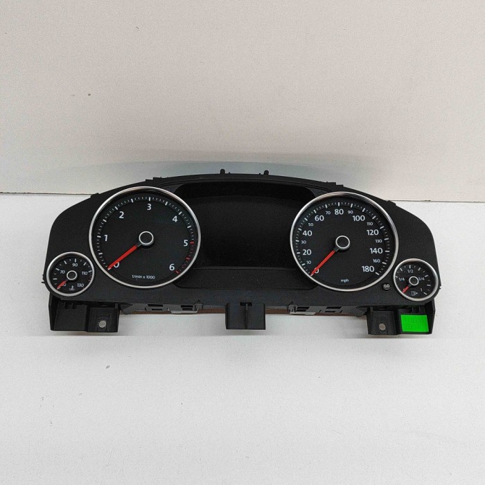 Ceas de bord VW TOUAREG 7P5 2011 OEM: 7P6920981,0263677032