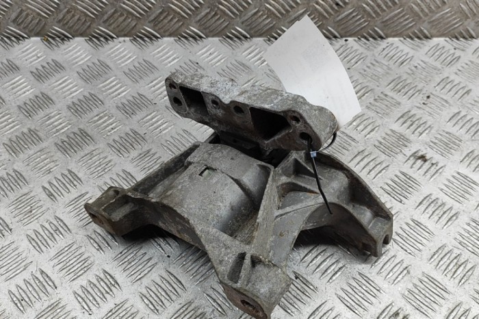 Suport motor dreapta TOYOTA PROACE Furgon MDZ_ 2017 OEM: SU001A6906,SU001-A6906 | 30436142