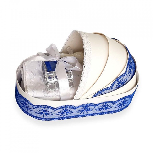 Trusou botez complet, in landou, decor elegant cu dantela albastra Denikos&reg; 142