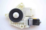 Motor macara geam ușă st&acirc;nga spate VW PASSAT B8 3G2 2015 OEM: 5Q4959812E 1565558