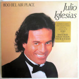 Julio Iglesias - 1100 Bel Air Place (1984, CBS) Disc vinil album original